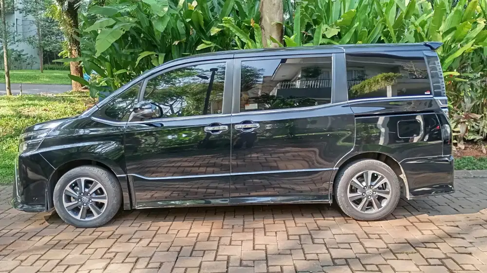 TERMURAH | Pemilik Langsung | Toyota Voxy 2018
