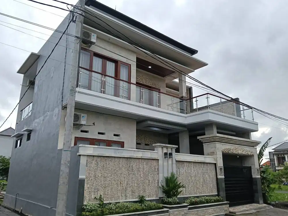 Jual rumah 2 lantai di jl sedap malam denpasar