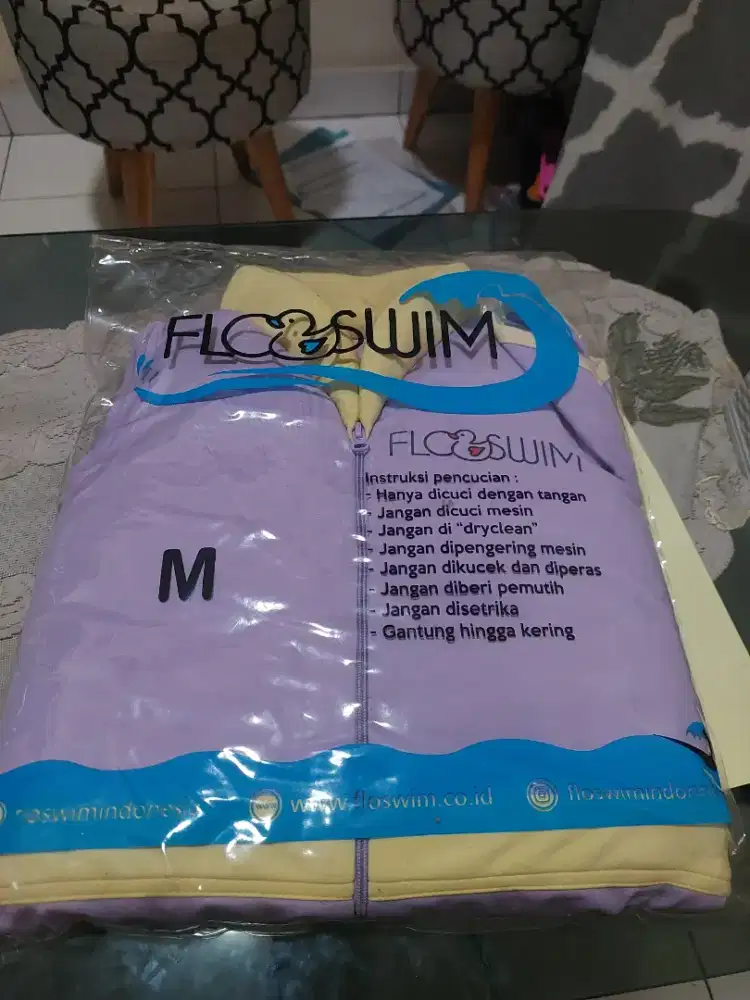 Baju renang + pelampung (Merk Floswim)