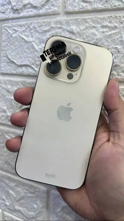 iphone iphone 15 pro 256gb gold