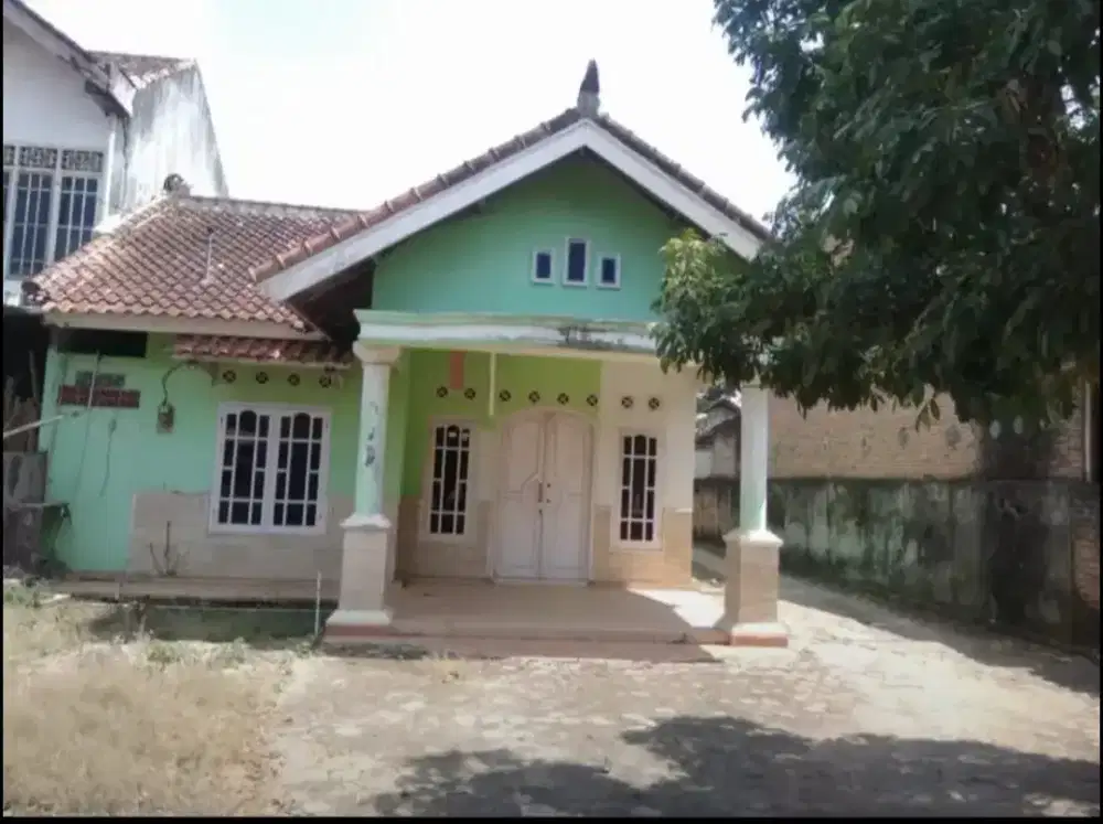 Rumah dan tanah .samping pemda Lamtim