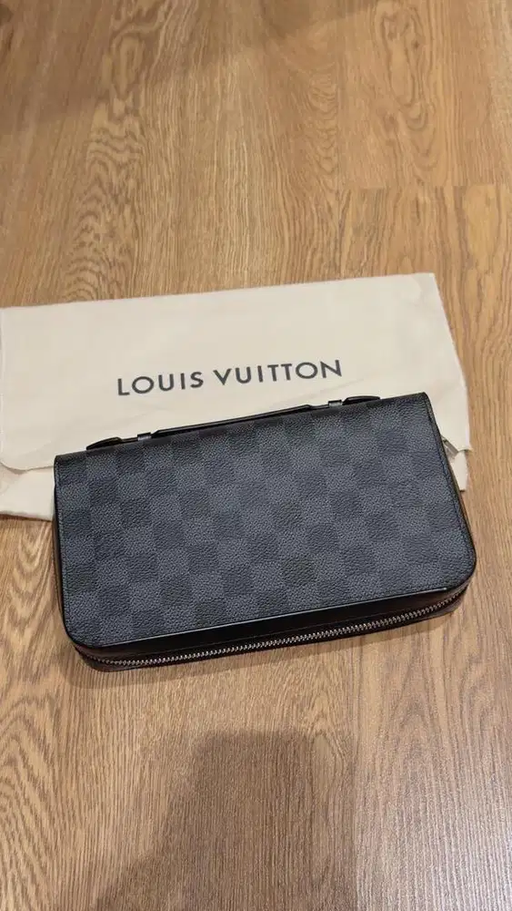 Louis Vuitton pouch