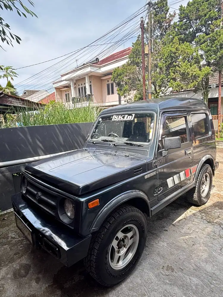 Suzuki Katana SJ410 GX Bensin MT 1995 Biru Metalik