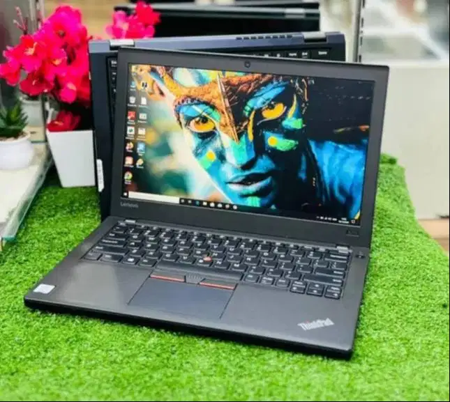 Laptop murah ringan Lenovo Thinkpad X270 Core i5 gen6 8gb/256 12.5 in