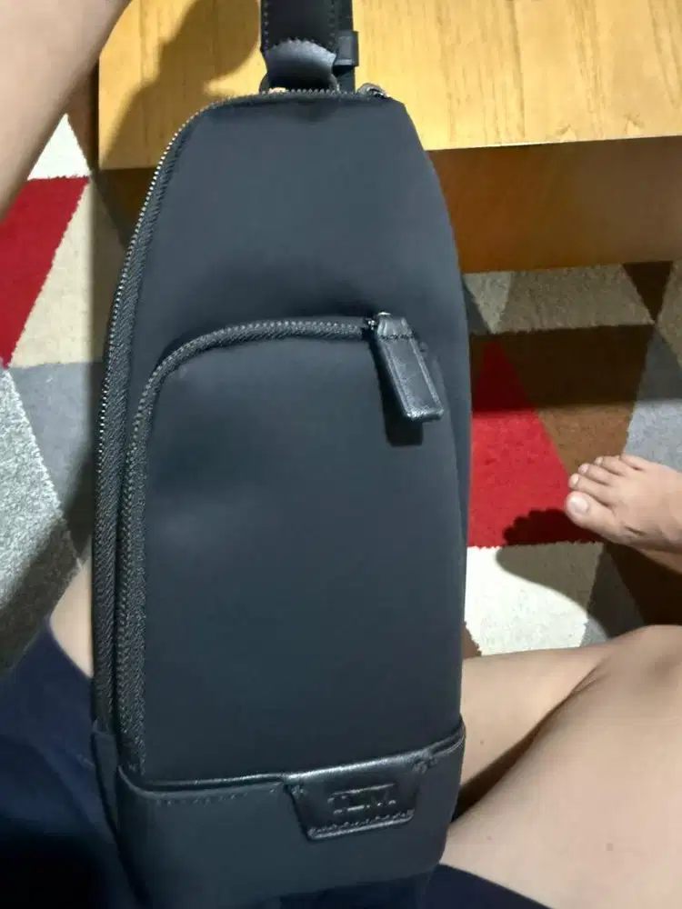 Tas Tumi Riis Sling Bag