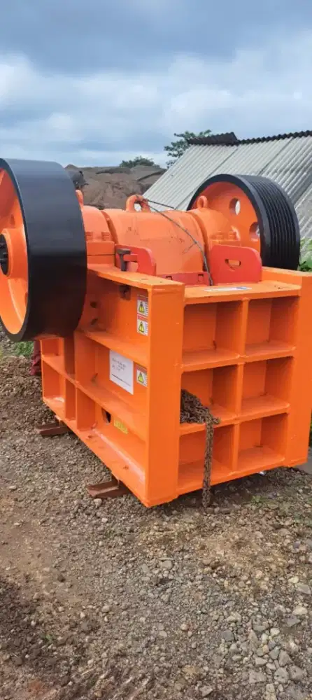 Jaw crusher rekondisi dan baru