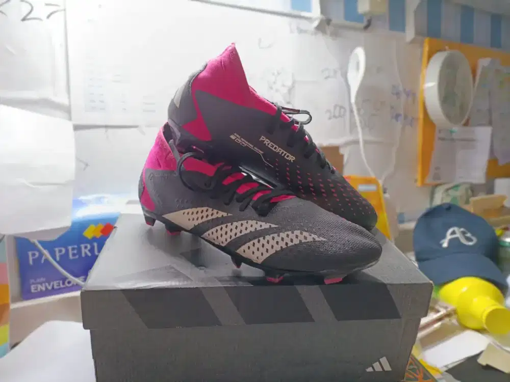 Sepatu Bola Adidas Predator Accuracy 3 FG