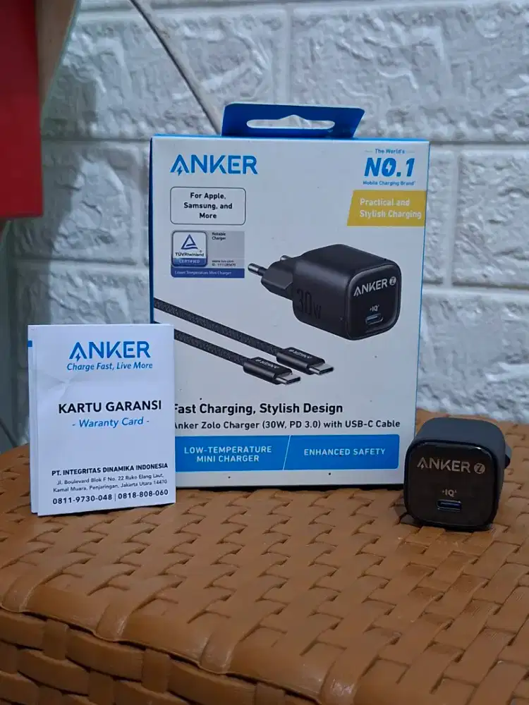 Second charger anker zolo 30w watt black