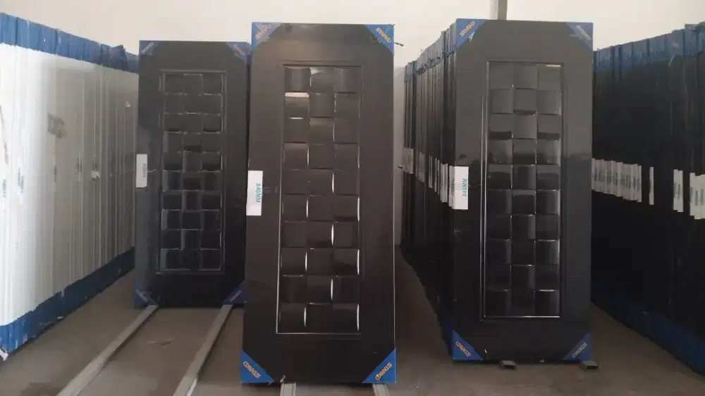 Pintu rumah bahan plat baja