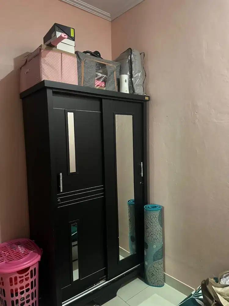 Lemari dewasa dan lemari anak (buy one get one)