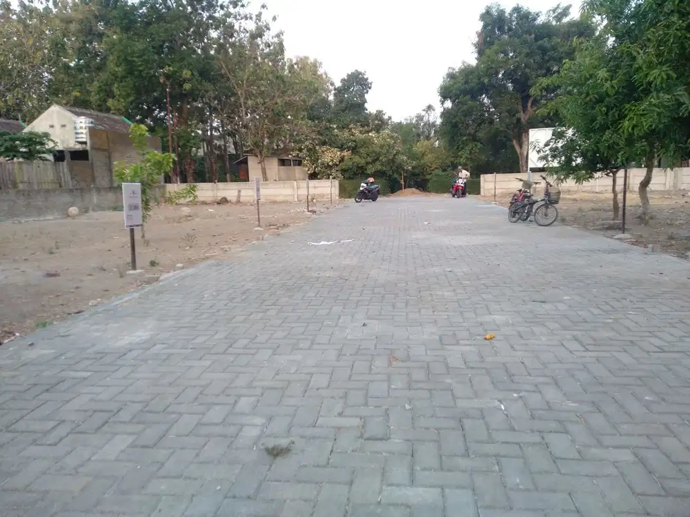 TANAH MURAH DI COLOMADU KARANGANYAR DEKAT KAMPUS UMS SOLO