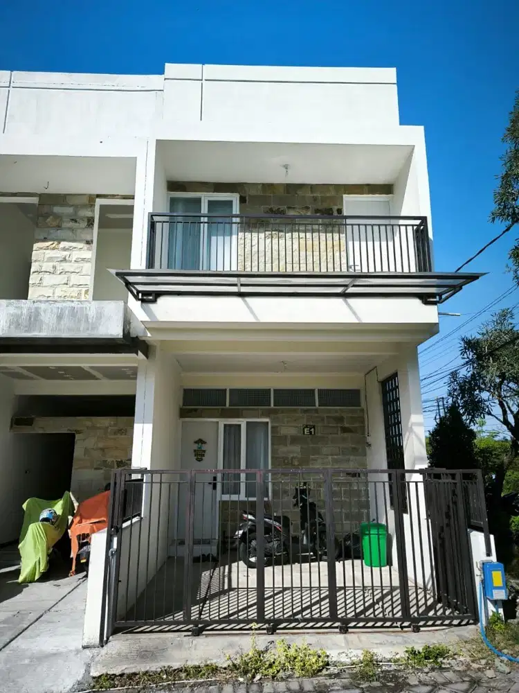 Rumah 2 Lantai Modern Minimalis 1,2 km dari Kampus UB
