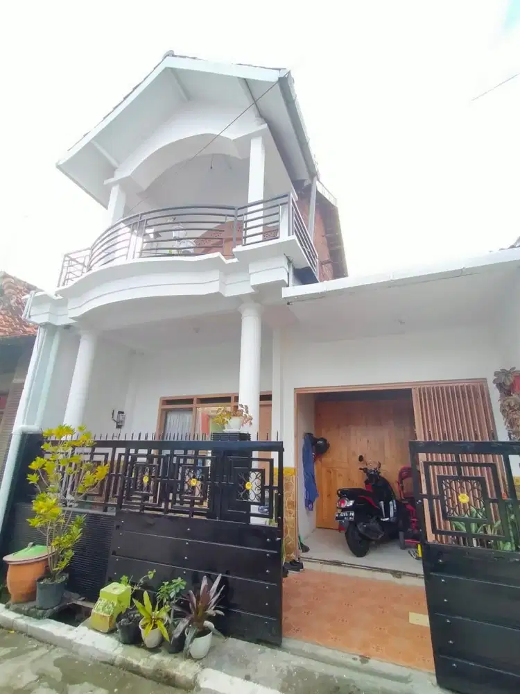 Under Market, Rumah Siap Huni di Banjararum Singosari Malang