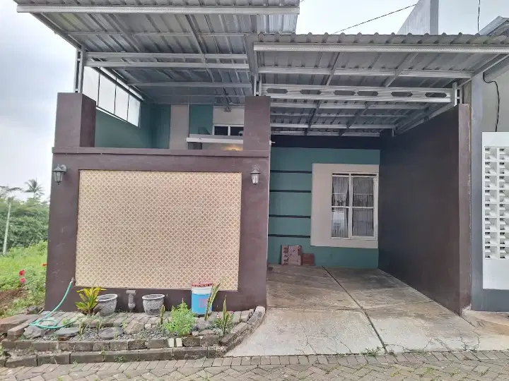 Rumah Minimalis Terawat di Tirtasani Dekat Toll Singosari