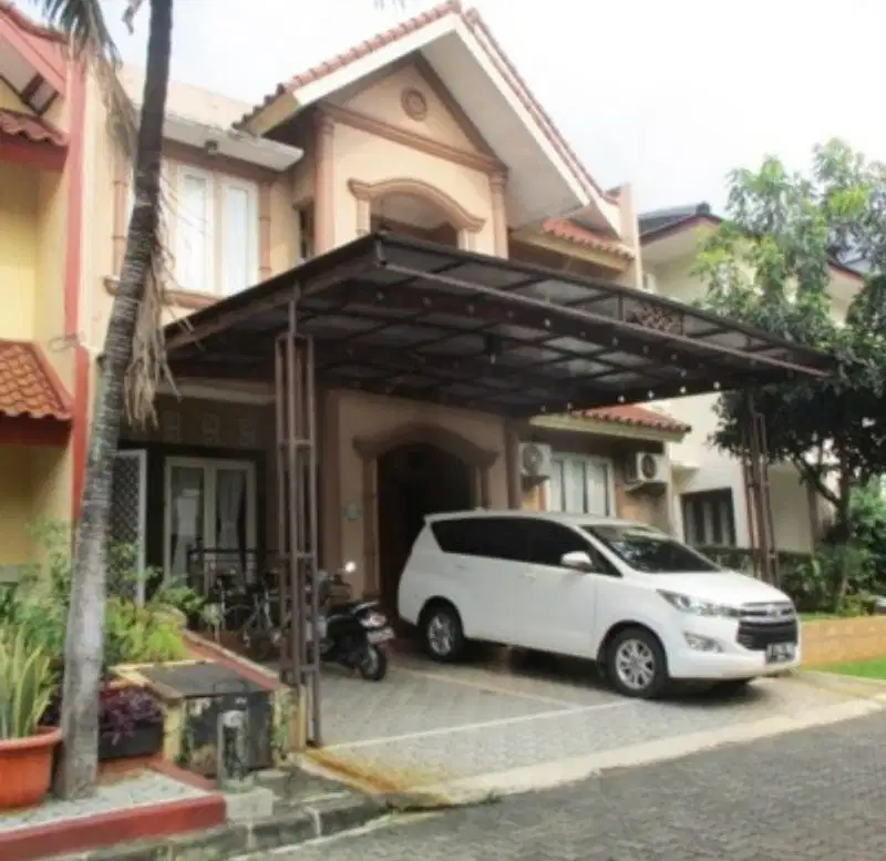 Rumah Padang Golf Tamansari Persada  Lt200m2 Jatibening Pondok Gede