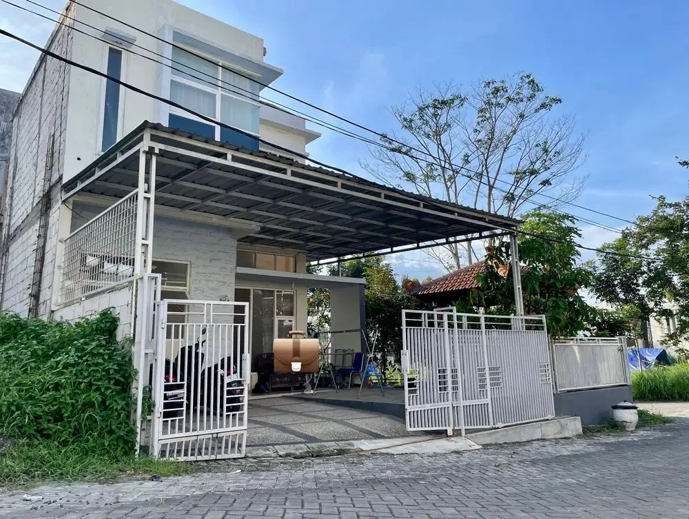Rumah dijual modern minimalis tegalgondo belakang unmuh malang