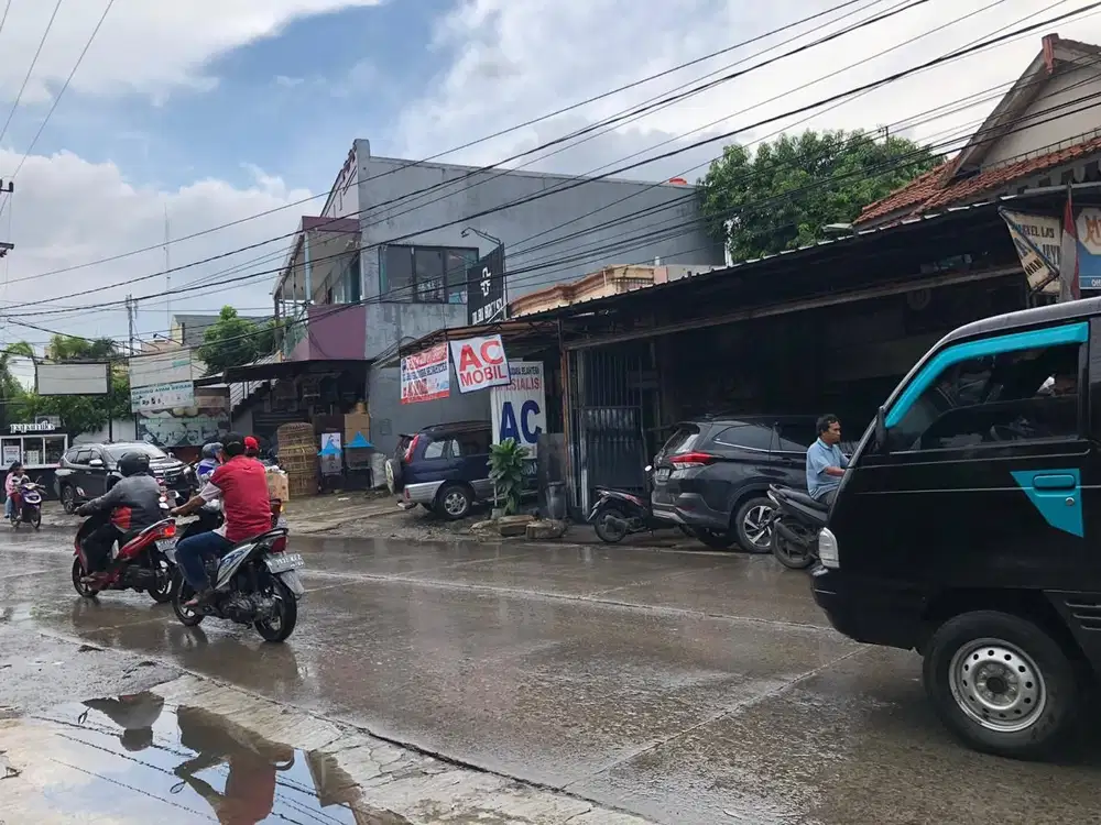 Dijual Cepat Rumah induk & tempat usaha lelang di rawalumbu, bekasi