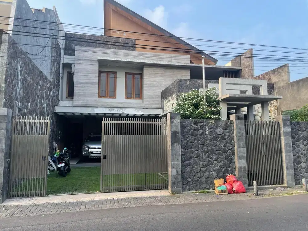 MEWAH & NYAMAN Rumah 2 Lantai Jalan Karah Jambangan Surabaya Selatan