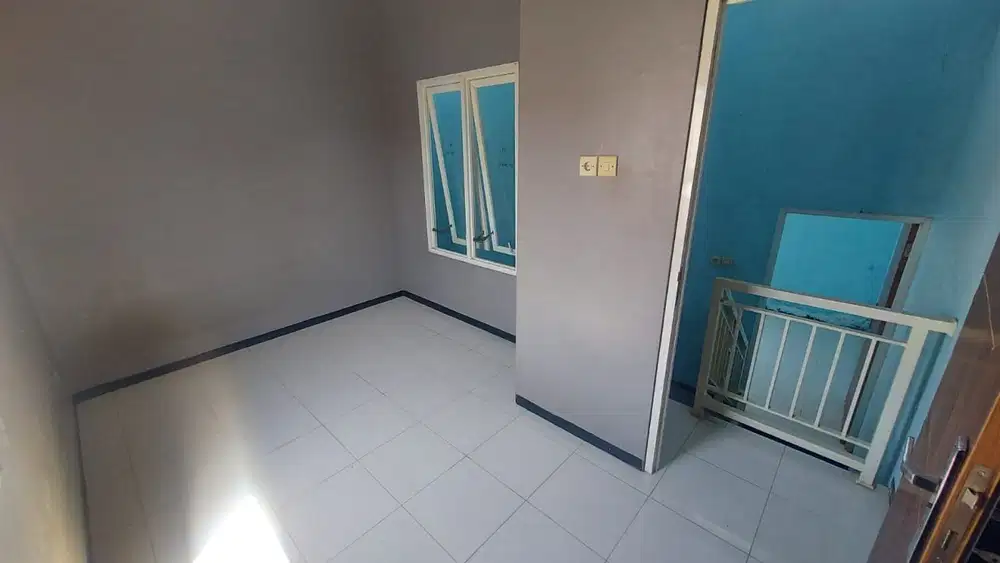 Turun Harga Modern Minimalis 2 Lantai di Ampeldento UMM 3 Malang