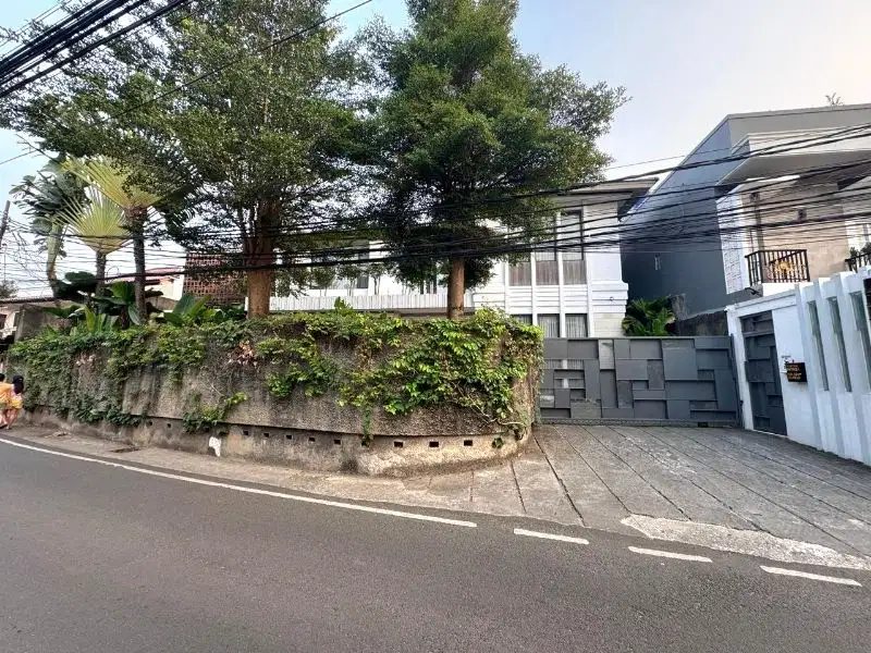 Rumah cantik Lebak Bulus Lt1006m2 Cilandak Barat  Jakarta Selatan