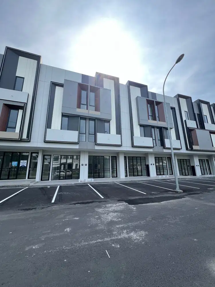 Disewakan ruko strategis kawasan elit citraland district 9 baru gress