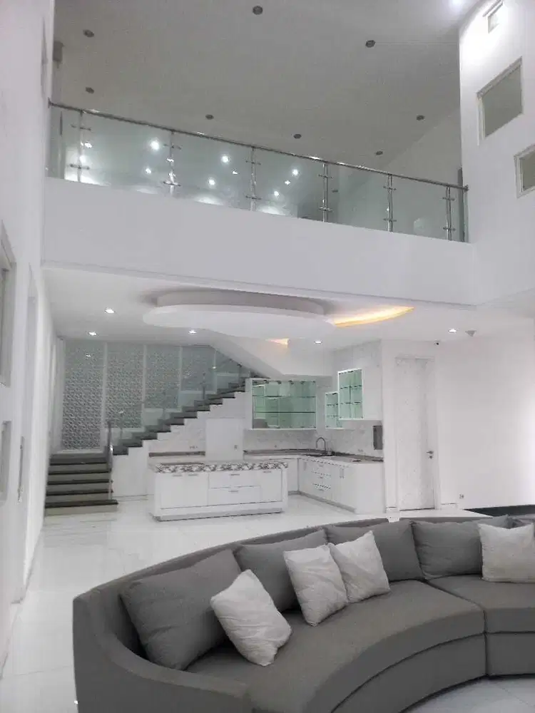 Dijual murah. lelang, cepat di ry royal residen.