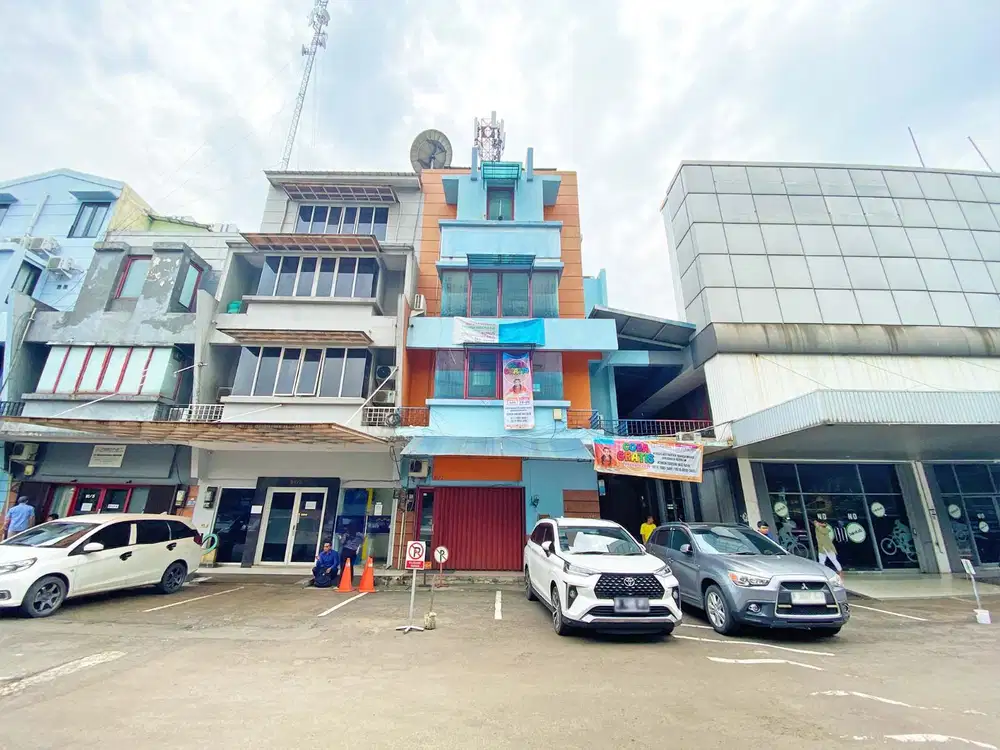 Turun Harga! Ruko 4 Lantai di Tanjung Barat, Jakarta Selatan