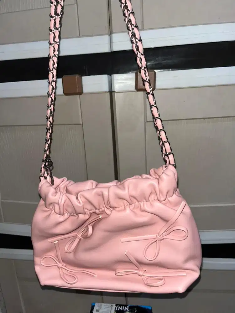 Dijual tas murah no brand x kado