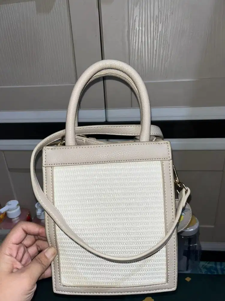 Dijual tas Belleza second