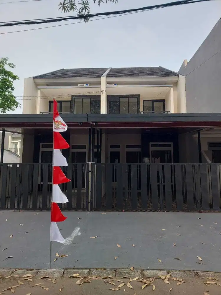 Di Jual rumahb2 lantai dan dekat sekolahan