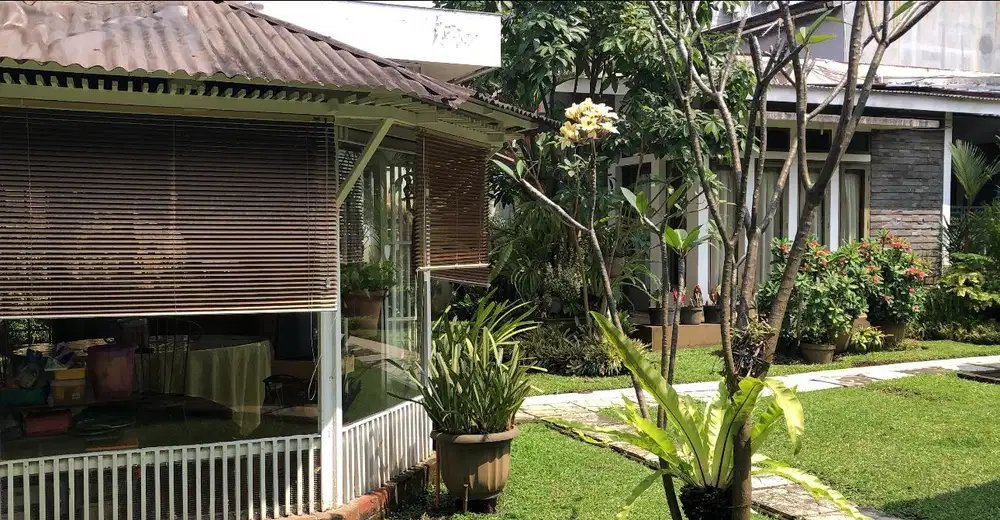 Jual rumah jalan Pahlawan , Bandung. nego sampai jadi