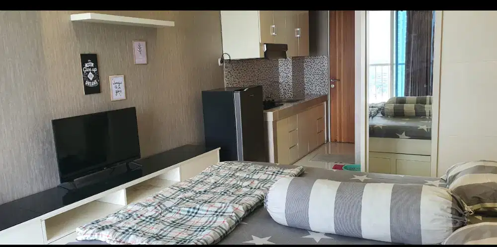 PBG Studio View Golf FF MURAH