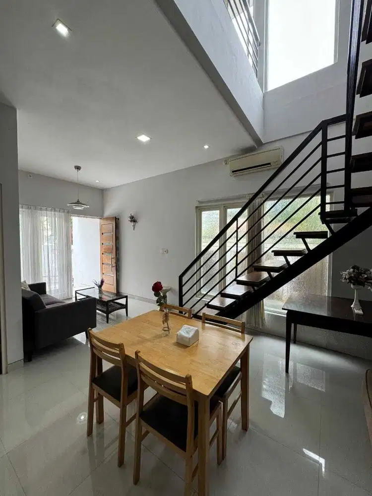 JUAL RUMAH WISMA MUKTI KLAMPIS SEMOLO BARAT