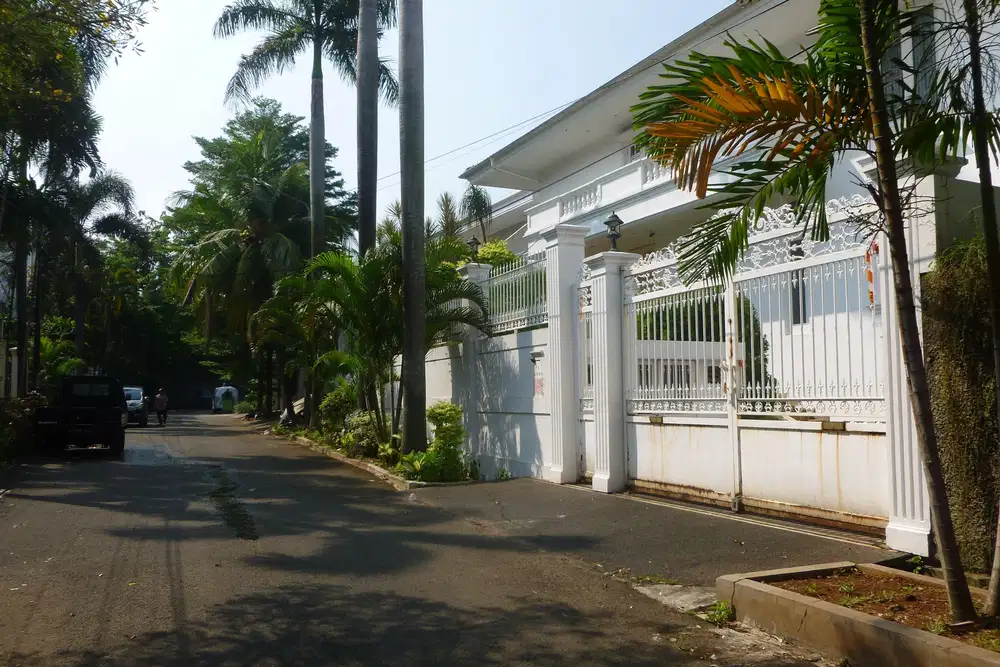 Rumah Permata Hijau Jl Mas Murni Lt770m2 Swimming Pool Grogol Utara