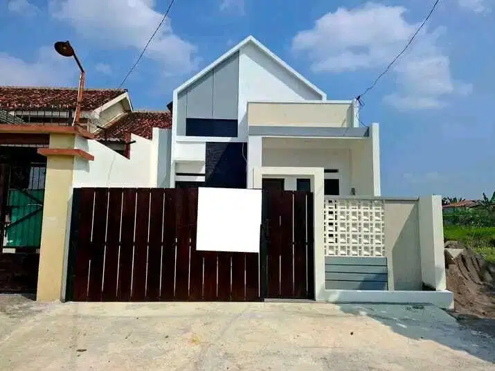 RUMAH BARU SIAP HUNI LOKASI BAKi