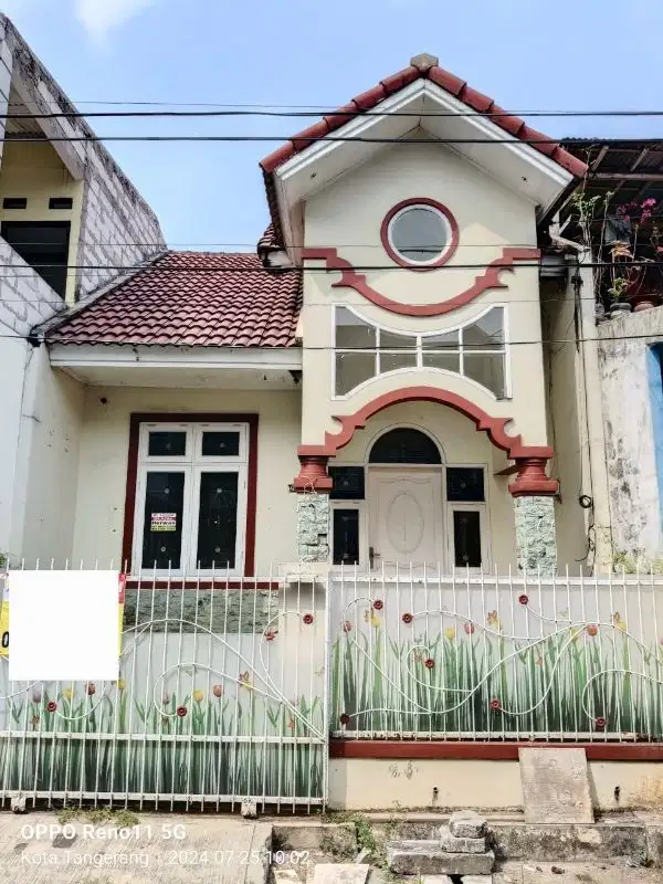 dijual rumah harga bu  islamic karawaci