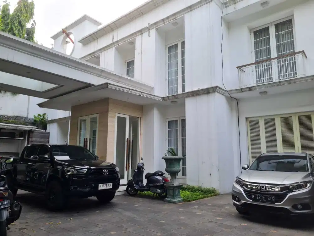 MURAH Rumah Hang Tuah Ada Swimming Pool Lt687m2 Kebayoran Baru Jaksel