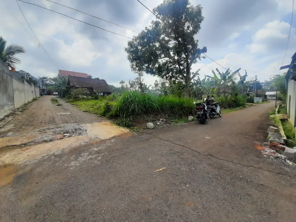 Tanah Murah Tirtomoyo Pakis Malang Dijual cepat B.U Poll SHM Hook
