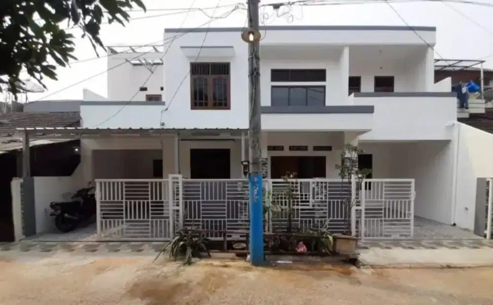 Rumah 2 lantai dengan banyak kamar dijual murah di Cimanggis depok