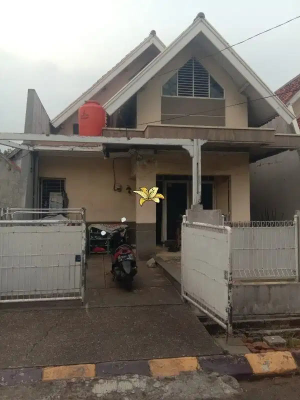 Rumah di jual di graha raya bintaro