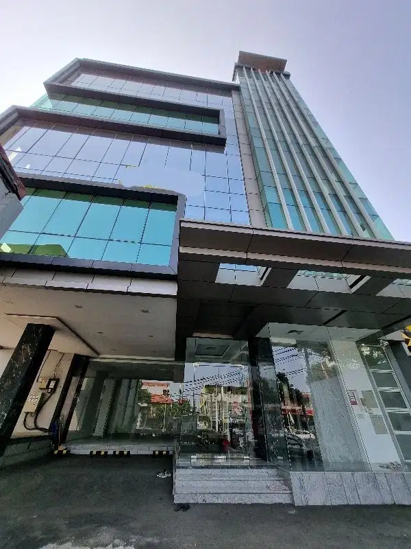 Gedung baru 6 lantai + 1 basement daerah Mampang Jaksel