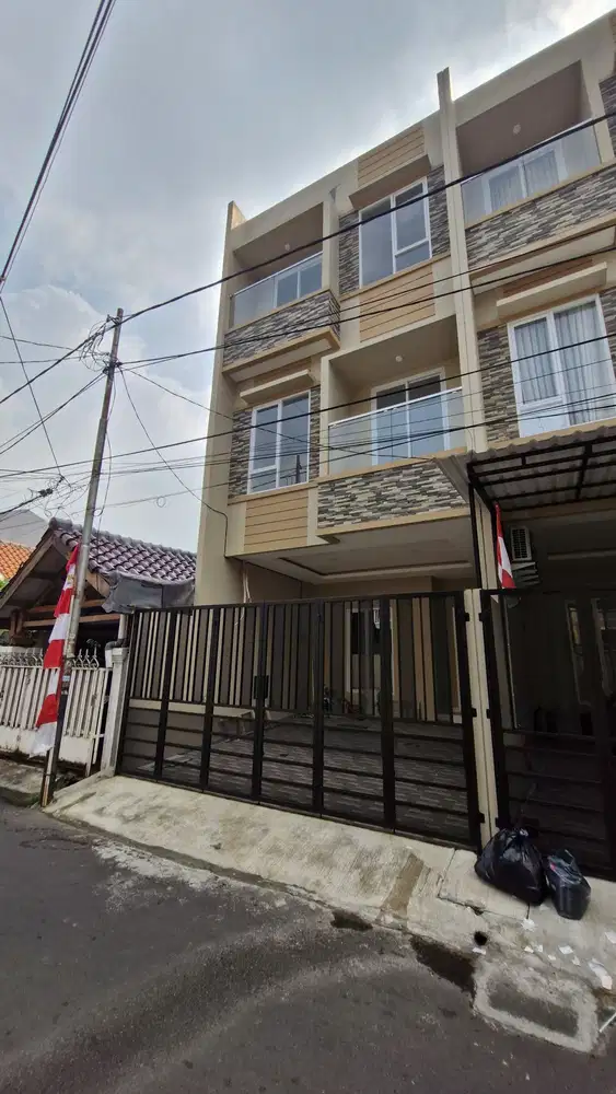 Rumah baru di tomang siap huni