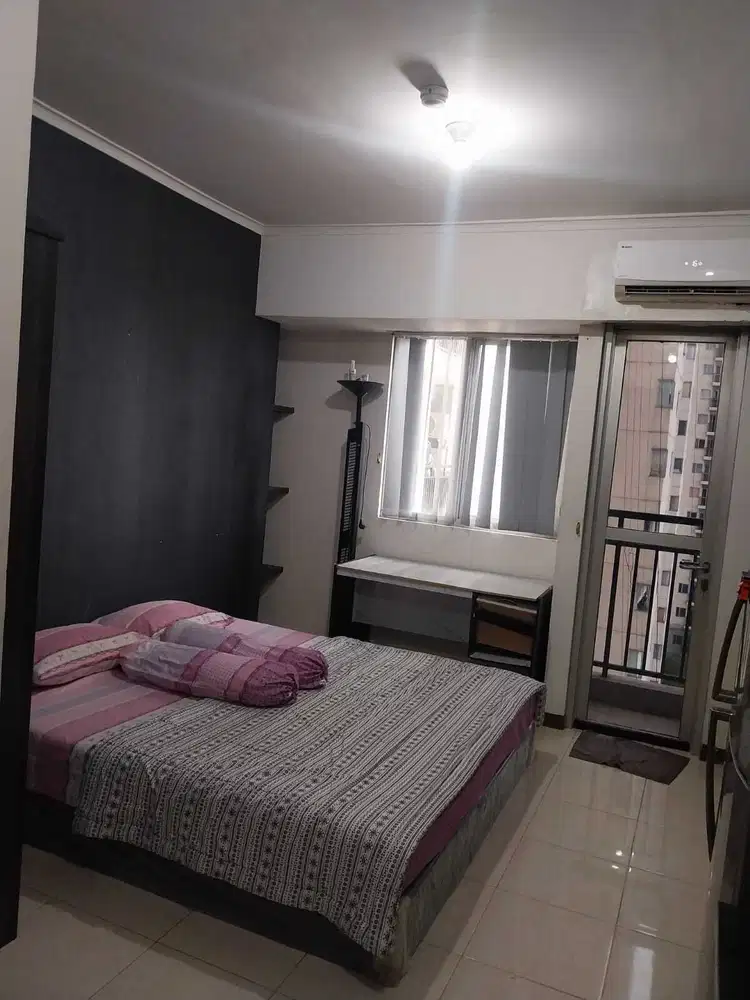Disewakan Perbulan Apartemen Maple Park Studio Furnish View Kolam