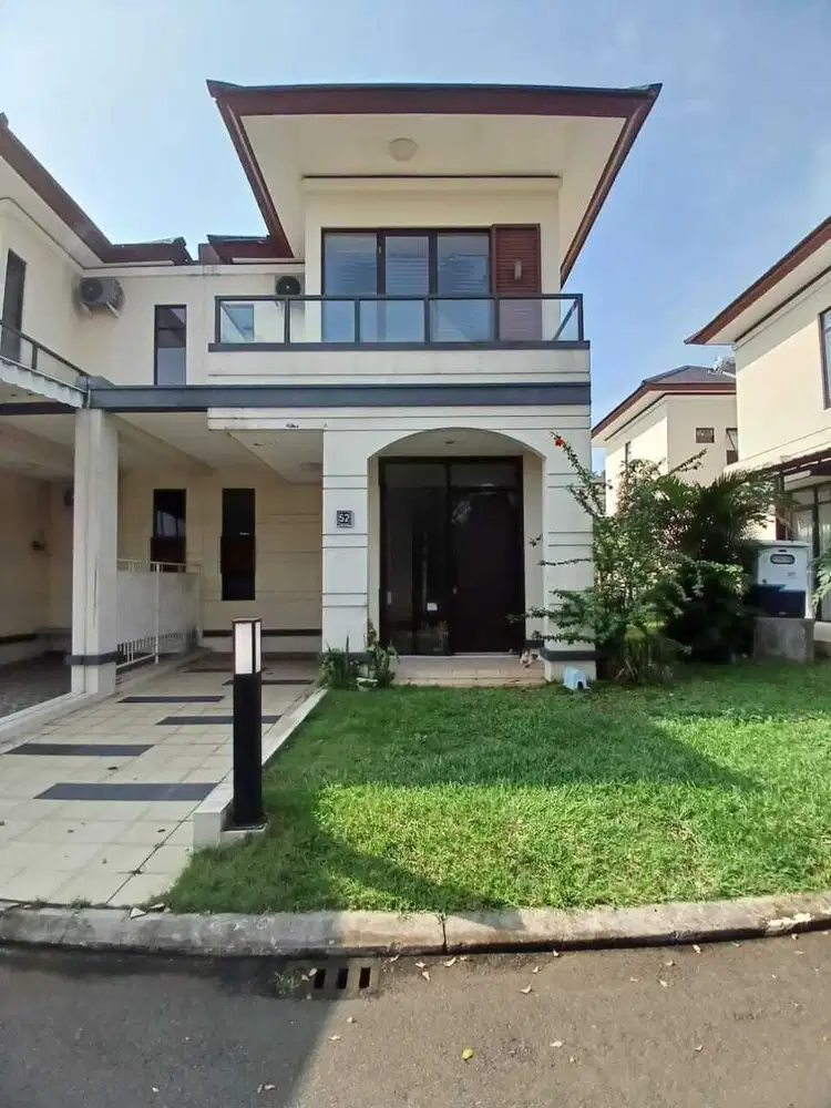 Rumah sewa 2 lantai di suvarna