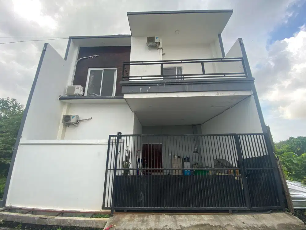 Rumah 2 Lantai Lingkungan Nyaman di Pedungan Denpasar
