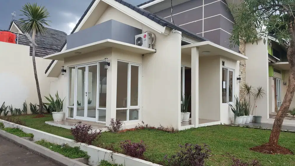 Dijual Cepat Rumah Hook, 2 Kamar Dalam Cluster di Cibubur. Bisa KPR