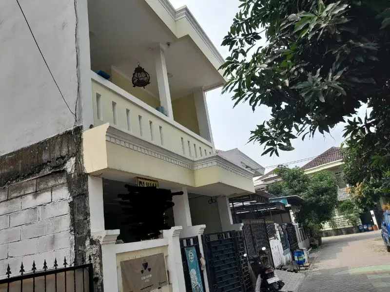 Jual cepat rumah 3 lantai taman royal 3 dekat ke tol bandara