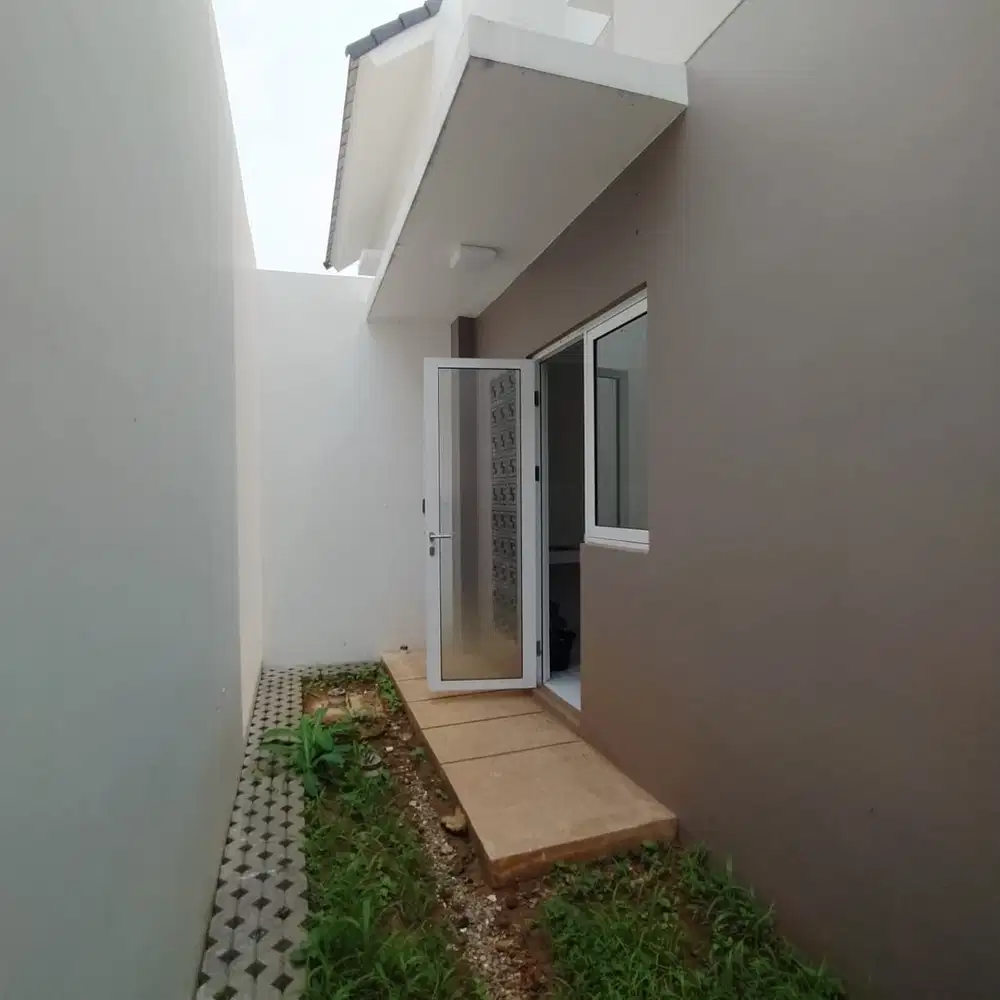 DIJUAL CEPAT SIAP HUNI 2 KAMAR RUMAH DI SUMMARECON BANDUNG