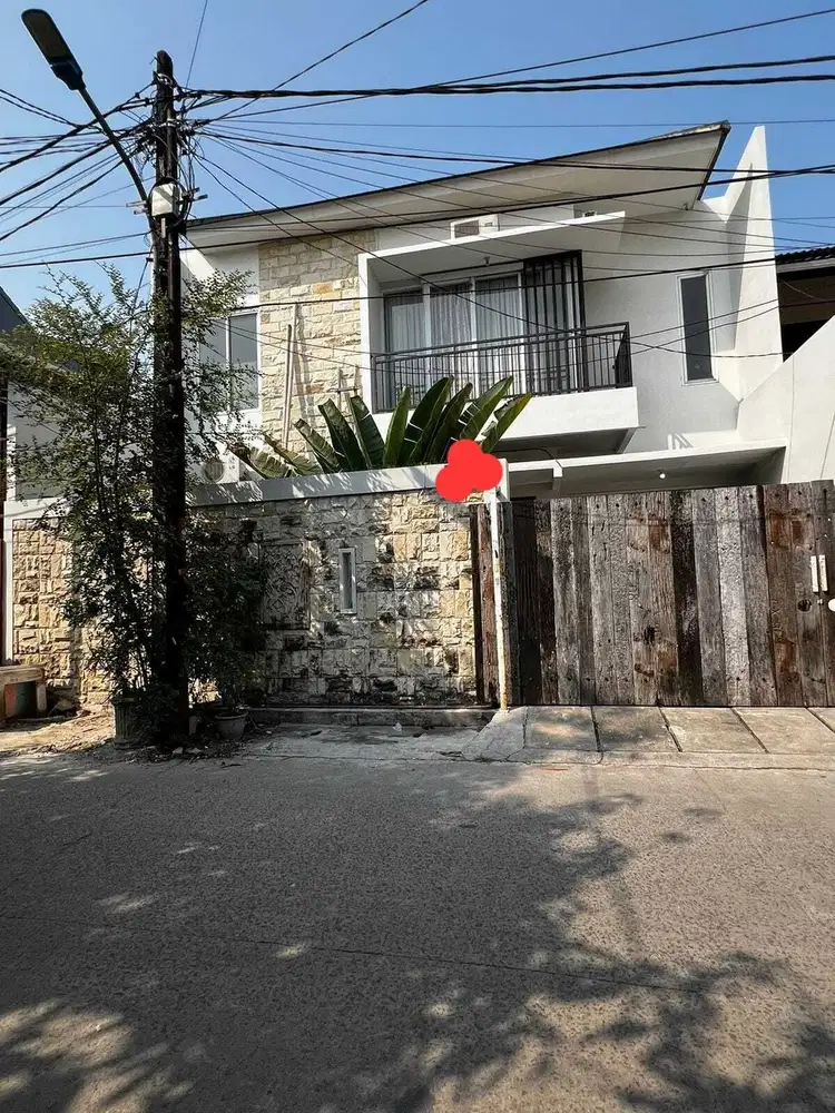 DIJUAL RUMAH BAGUS DAERAH SUKAPURA