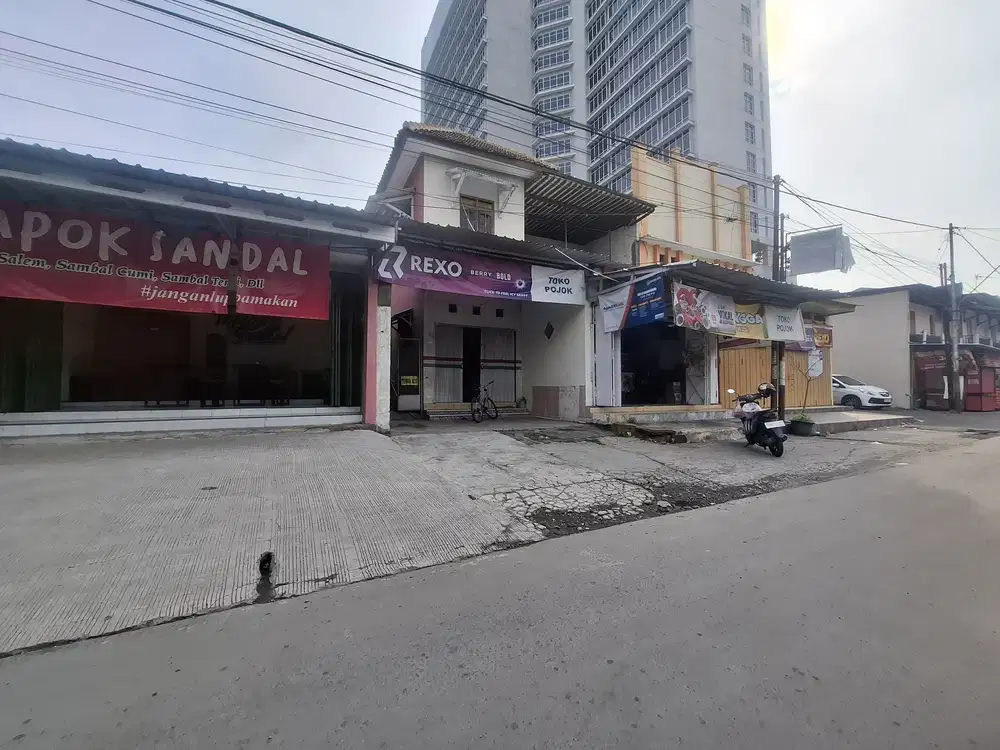 RUMAH & TOKO LOKASI BELAKANG HOTEL MERCURE SOLOBARU